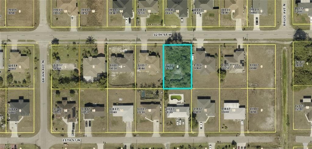 3807 12th ST W LEHIGH ACRES, FL 33971