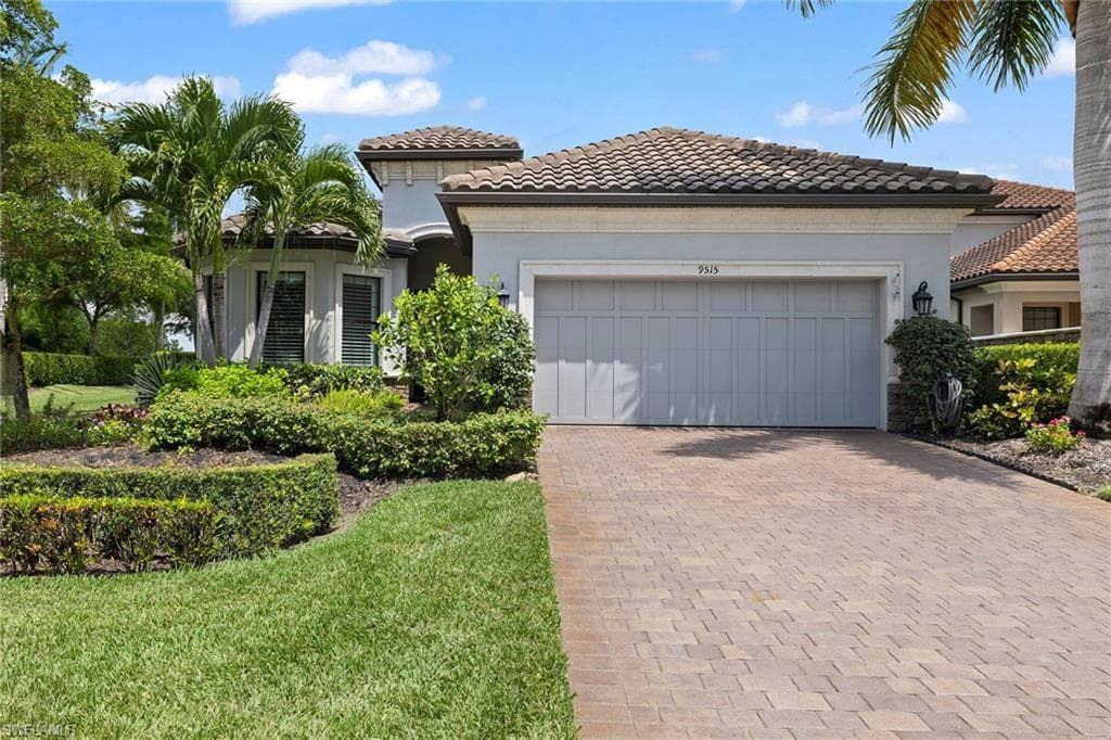 9515 Campanile CIR NAPLES, FL 34114