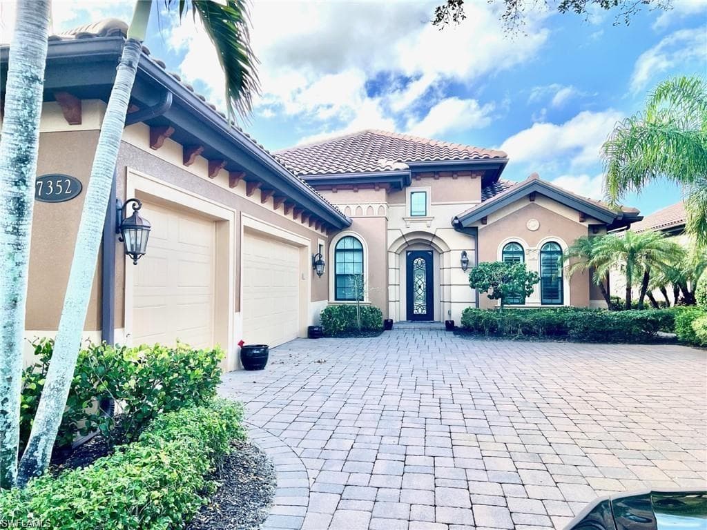 7352 Lantana WAY NAPLES, FL 34119