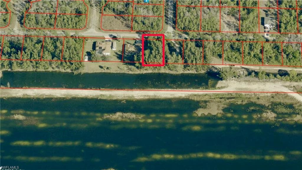 193 Ocean Park DR LEHIGH ACRES, FL 33972