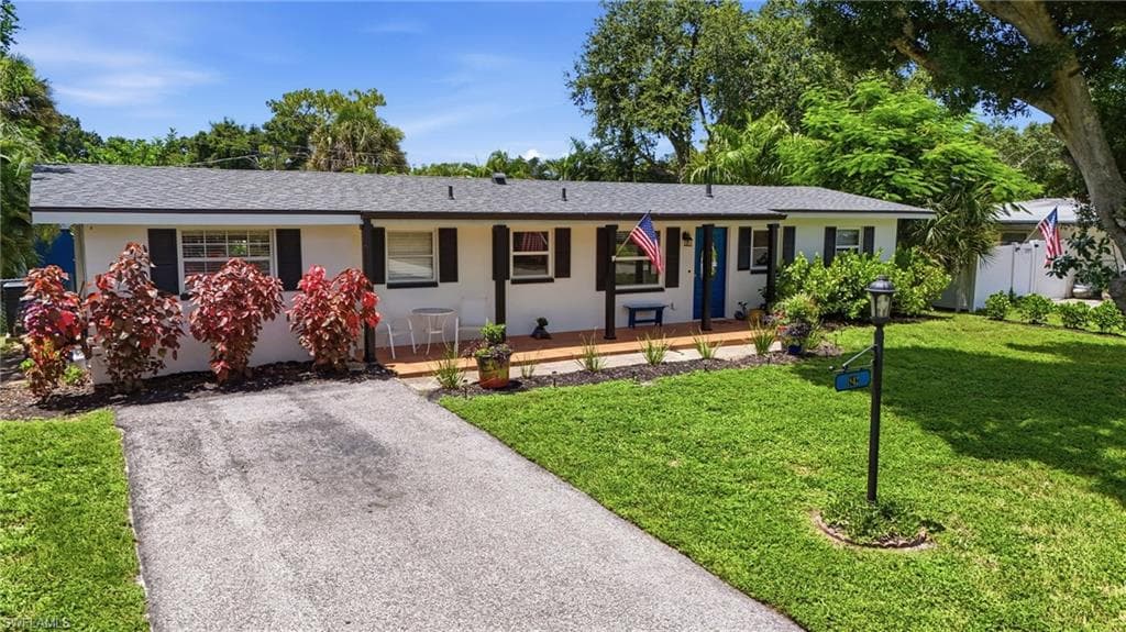 1842 Grove AVE FORT MYERS, FL 33901