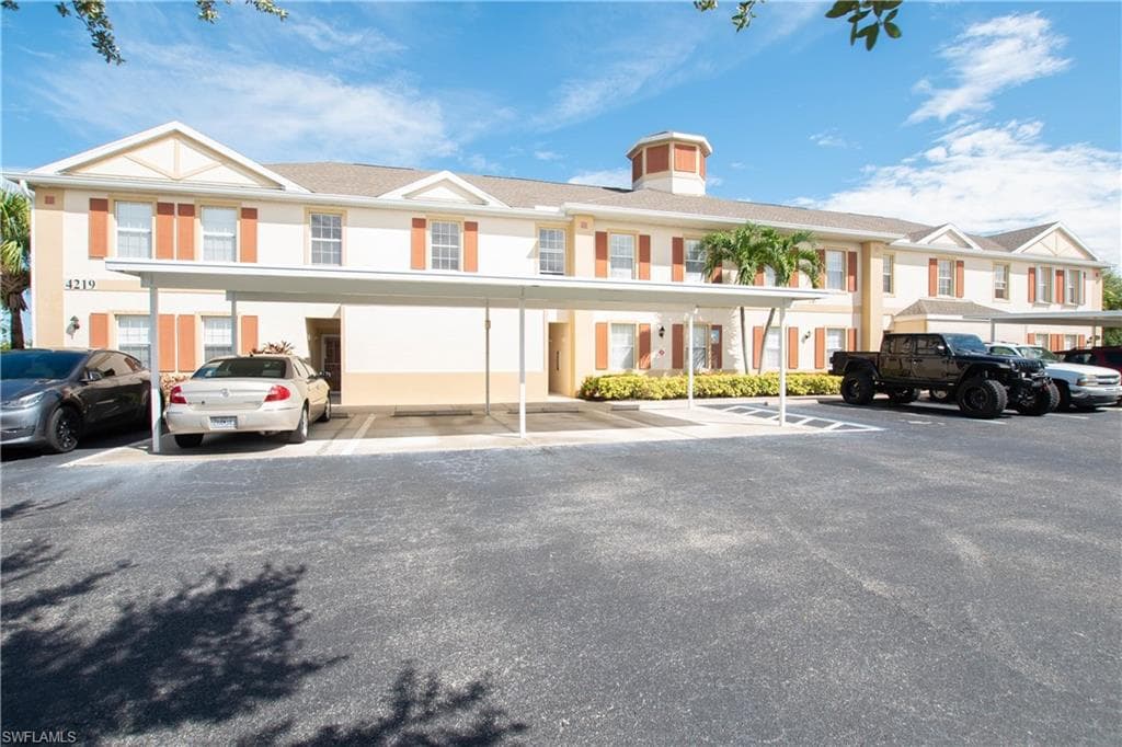 4219 Liron AVE 203 FORT MYERS, FL 33916