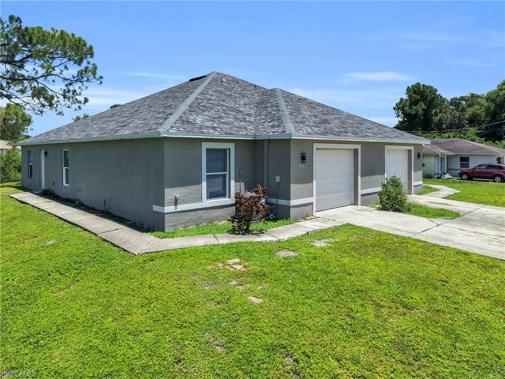 5236/5238 28th ST SW LEHIGH ACRES, FL 33973