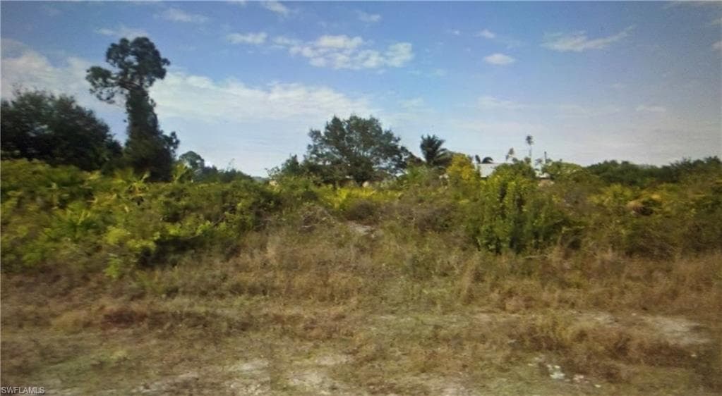 2502 34th ST W LEHIGH ACRES, FL 33971