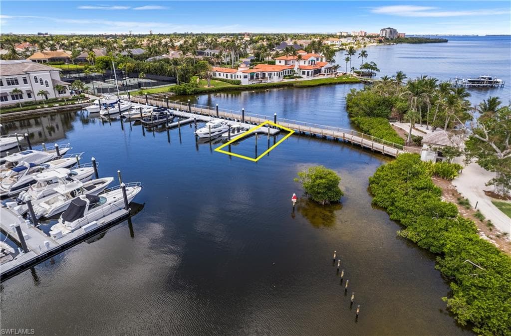 38' BOAT SLIP A-12 GULF HARBOUR MARINA FORT MYERS, FL 33908