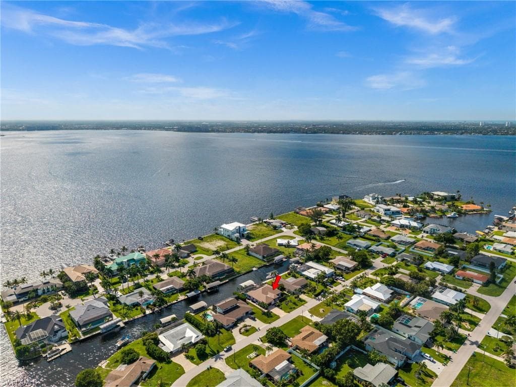 5815 SW 1st PL CAPE CORAL, FL 33914