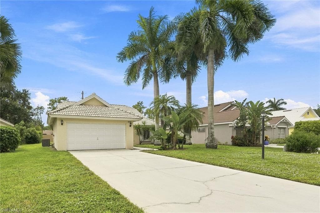 6022 Westbourgh DR NAPLES, FL 34112
