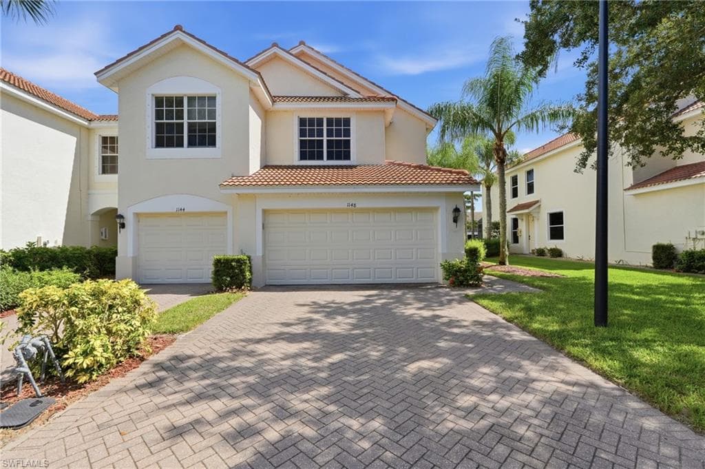 1148 Oxford LN NAPLES, FL 34105