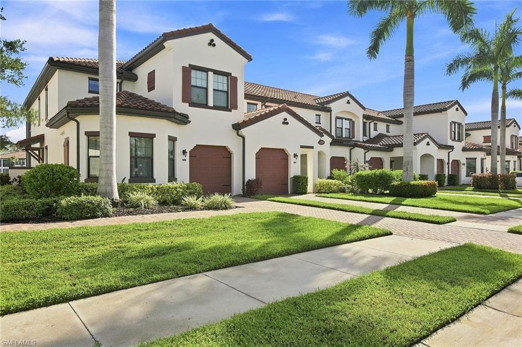 15157 Palmer Lake CIR 202 NAPLES, FL 34109