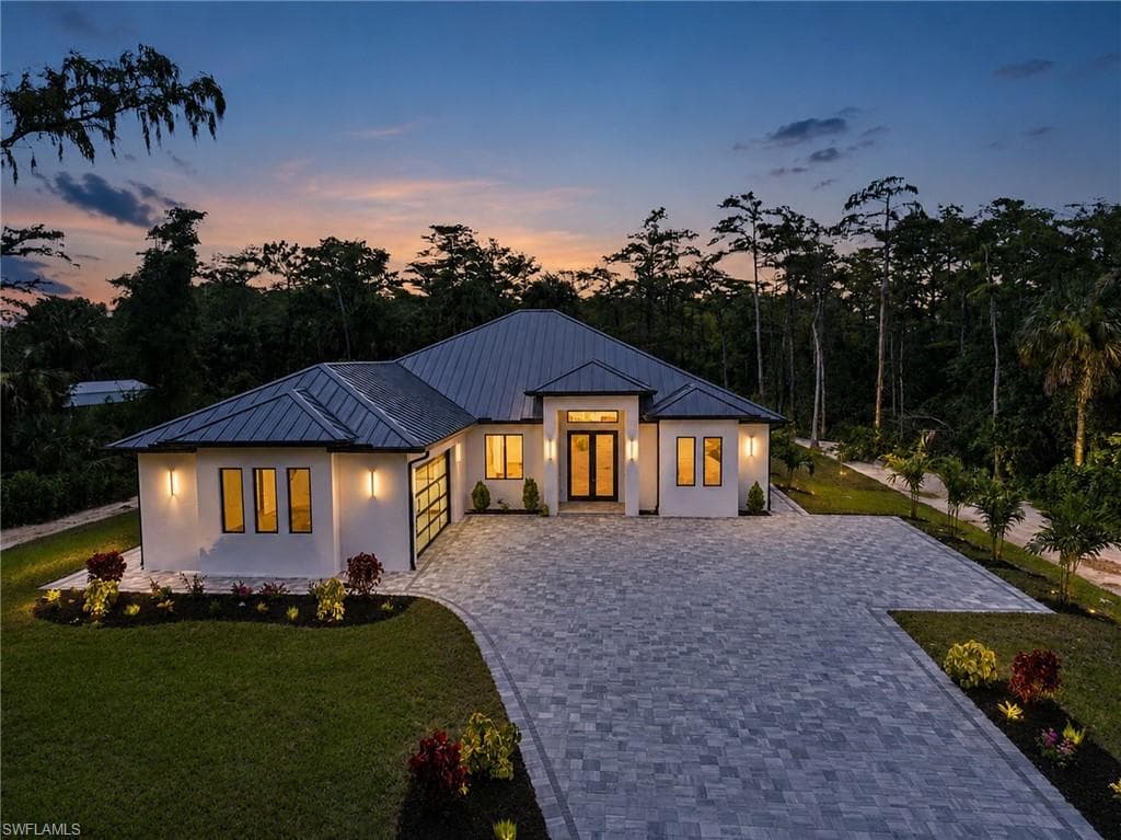533 6th ST SE NAPLES, FL 34117