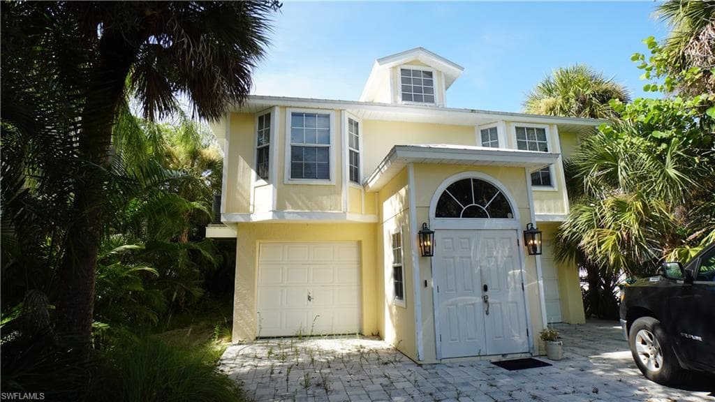 779 Park AVE NAPLES, FL 34110