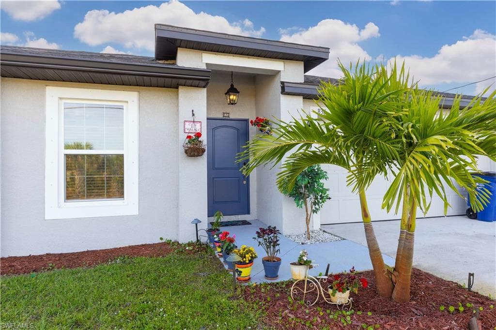 836 Youngreen DR FORT MYERS, FL 33913