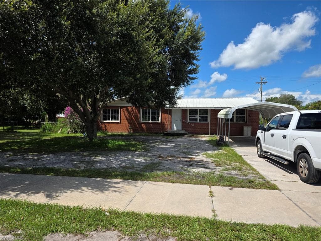 615 New Market RD W IMMOKALEE, FL 34142