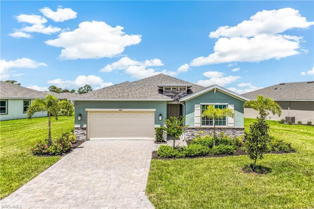 18217 Water Crossing DR NORTH FORT MYERS, FL 33917