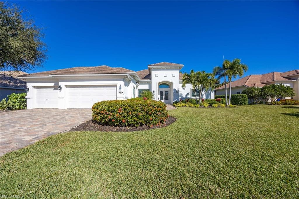 1780 Supreme CT NAPLES, FL 34110
