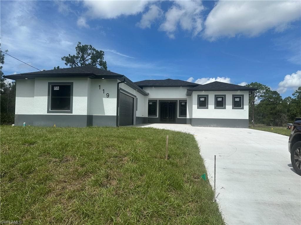 119 Moore AVE LEHIGH ACRES, FL 33936