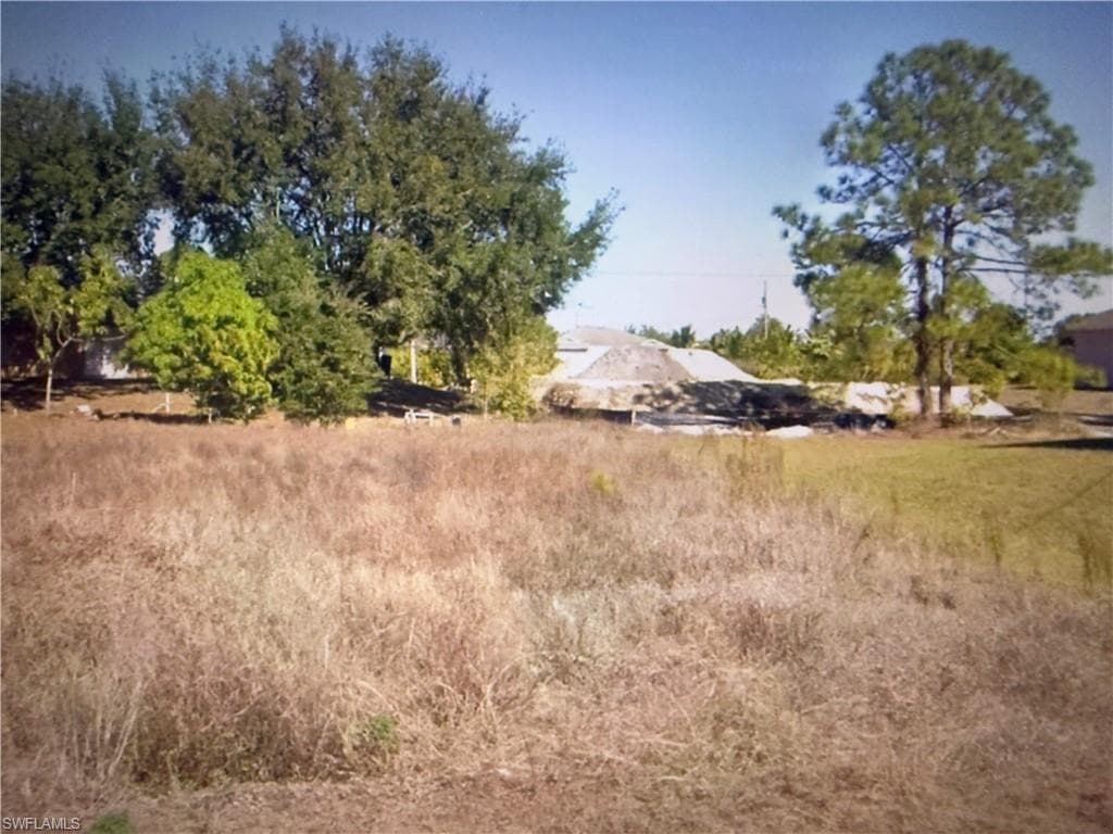 3206 20th ST SW LEHIGH ACRES, FL 33976