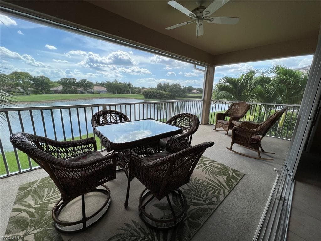 6821 Ascot DR 202 NAPLES, FL 34113