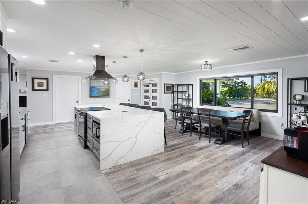 161 Mahogany DR NAPLES, FL 34108