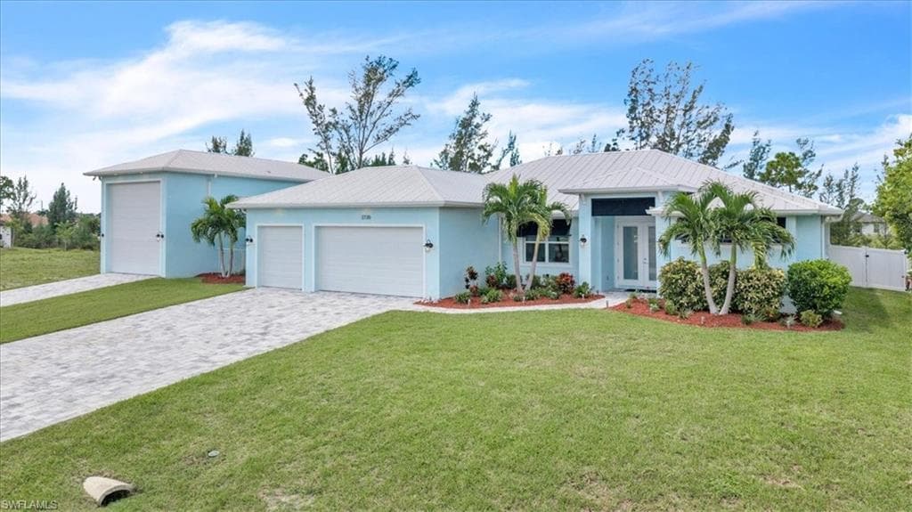 2720 22nd AVE CAPE CORAL, FL 33993