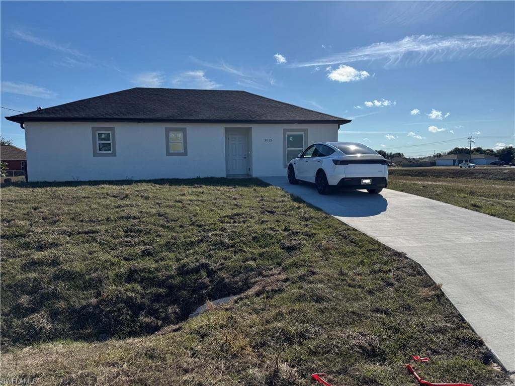 3015 4th ST SW LEHIGH ACRES, FL 33976