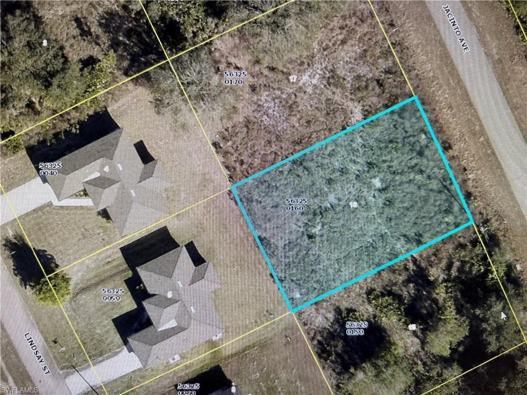 1833 Jacinto AVE LEHIGH ACRES, FL 33972