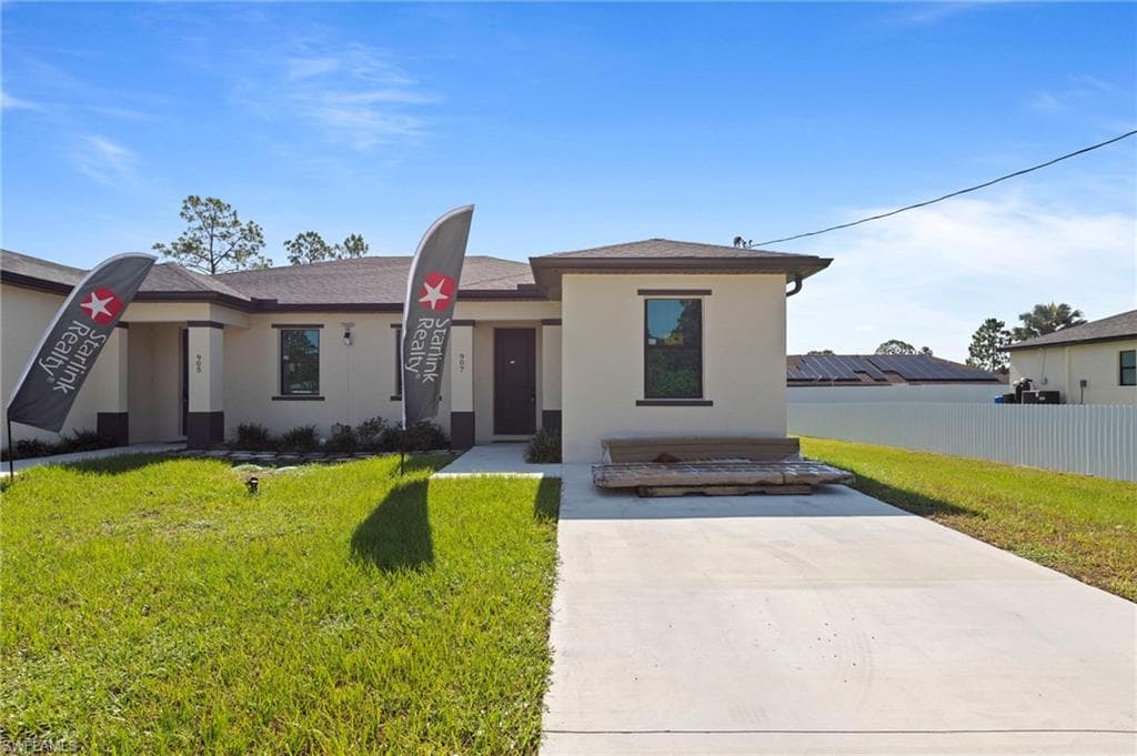 905 Homestead RD S LEHIGH ACRES, FL 33974