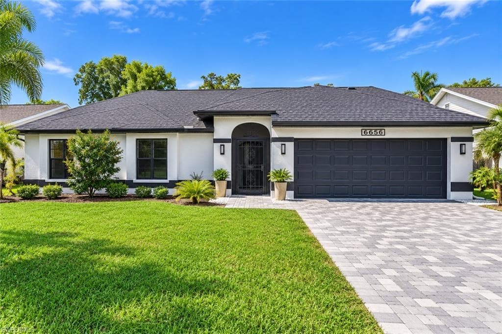 6656 Wakefield DR FORT MYERS, FL 33966