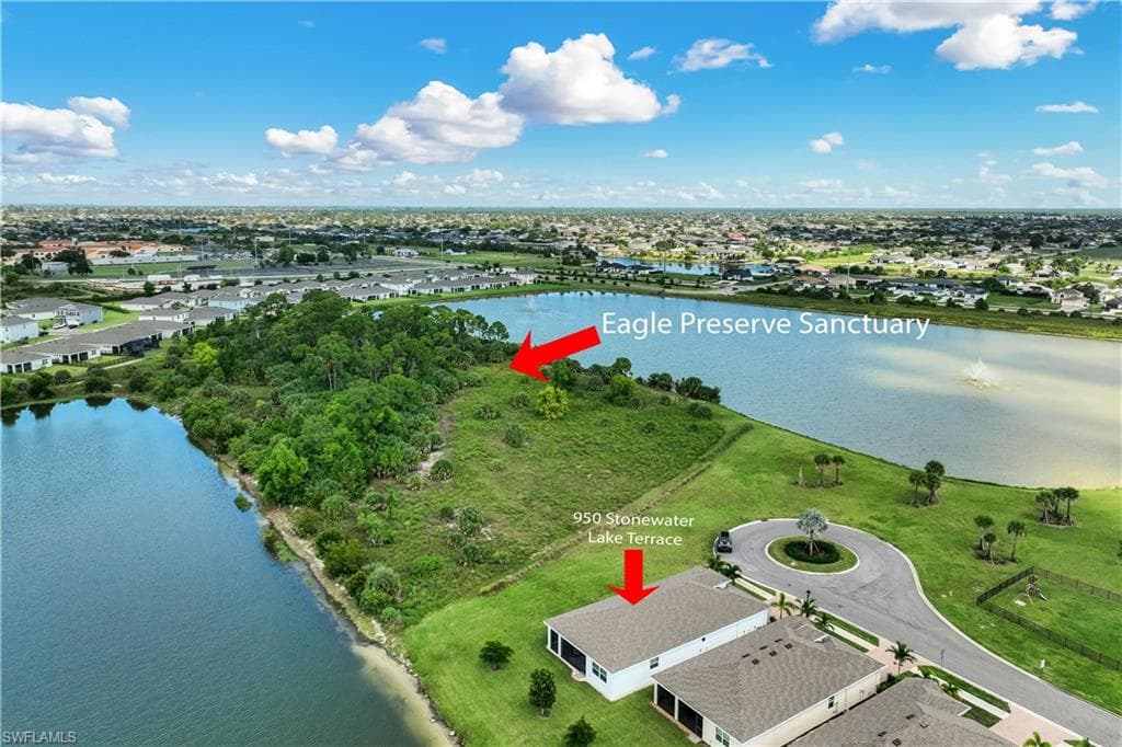 950 Stonewater Lake TER CAPE CORAL, FL 33993