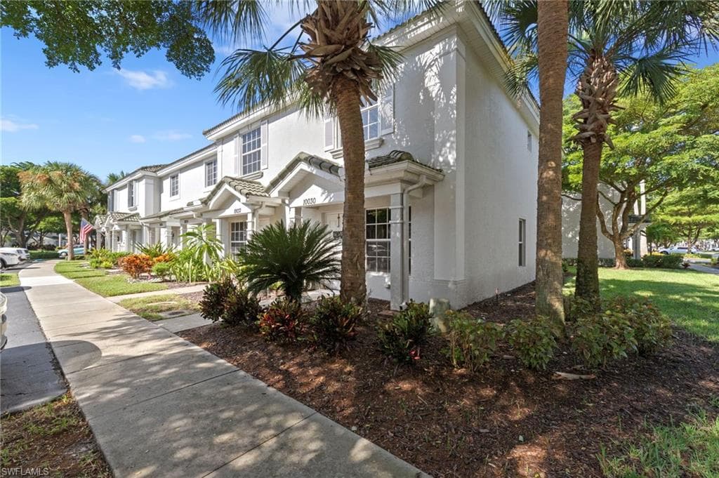 10032 Poppy Hill DR FORT MYERS, FL 33966