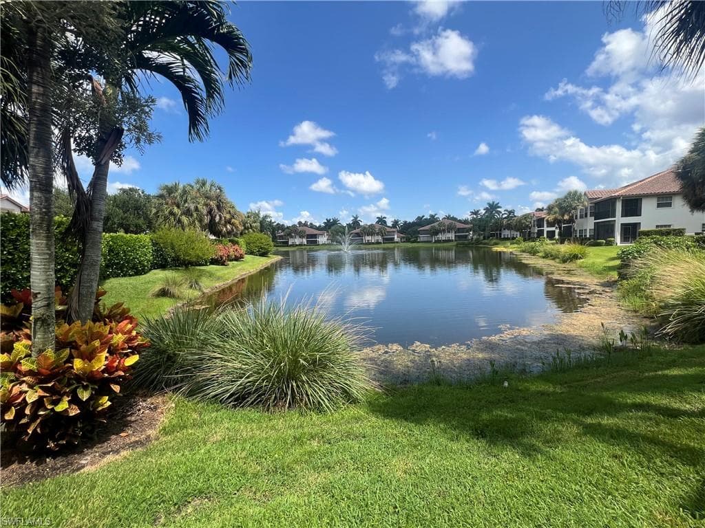 8184 Saratoga DR 801 NAPLES, FL 34113