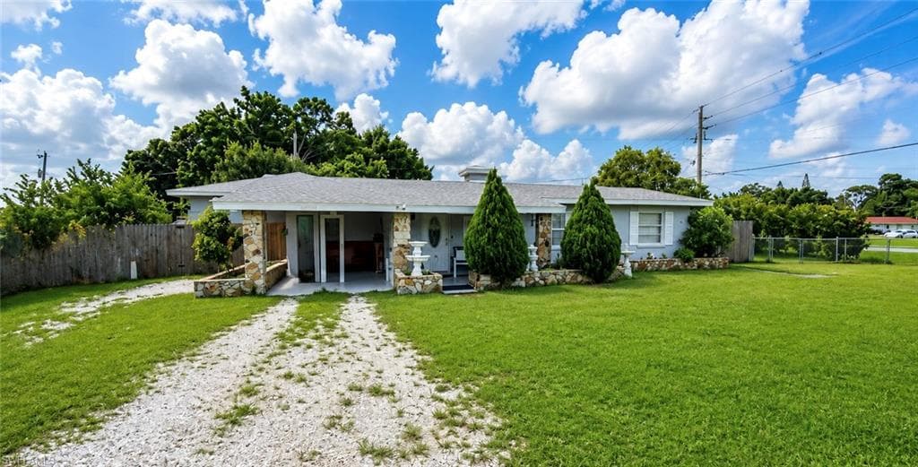 13350 1st ST FORT MYERS, FL 33905