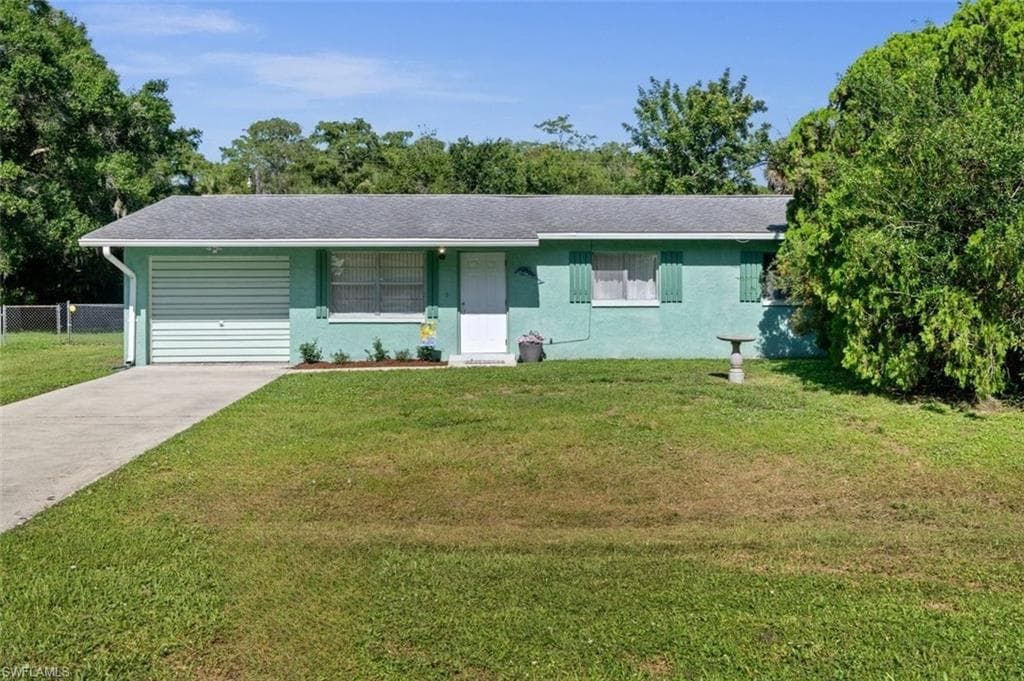 2976 Ribbon CT FORT MYERS, FL 33905
