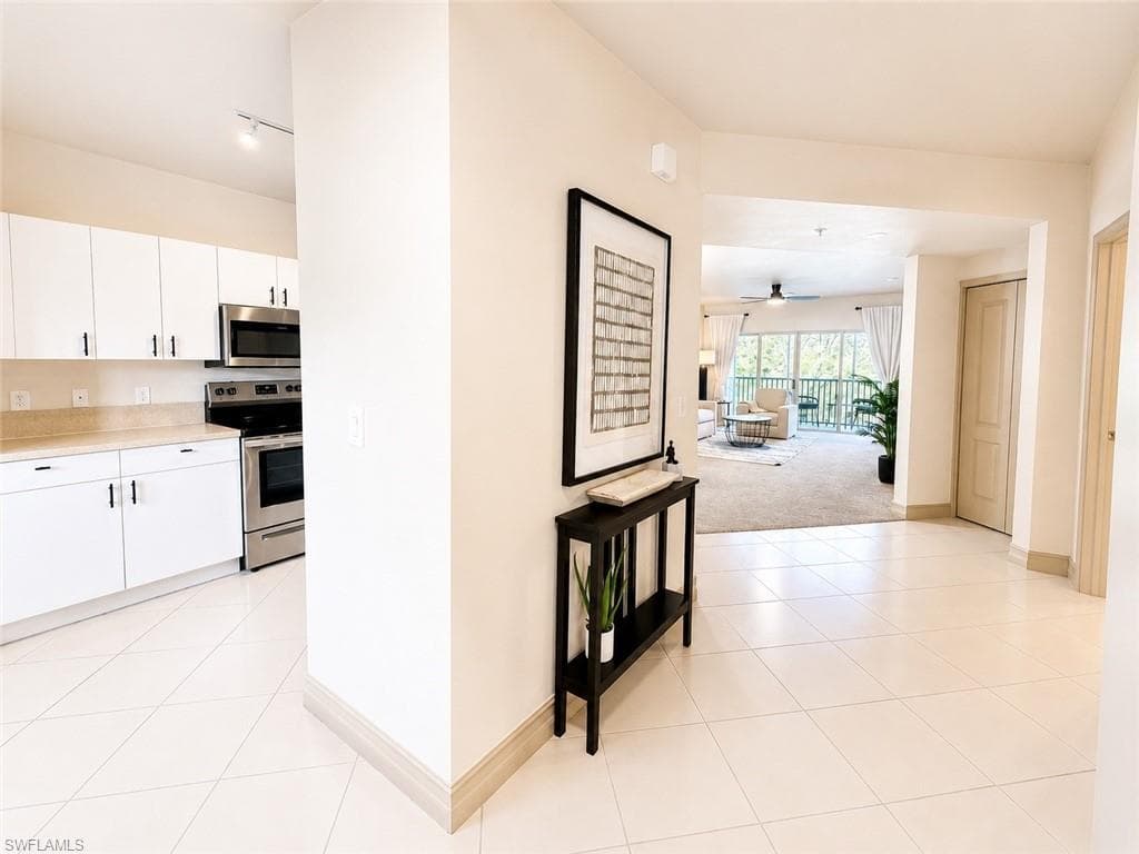 7839 Regal Heron CIR 202 NAPLES, FL 34104