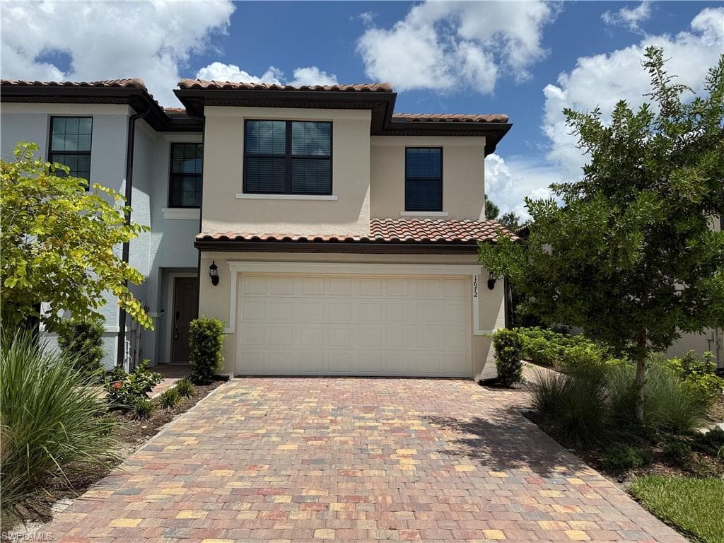 1672 Lake Jessup CIR CAPE CORAL, FL 33909