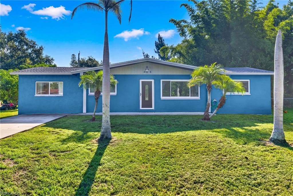 425 Muskegon AVE FORT MYERS, FL 33905