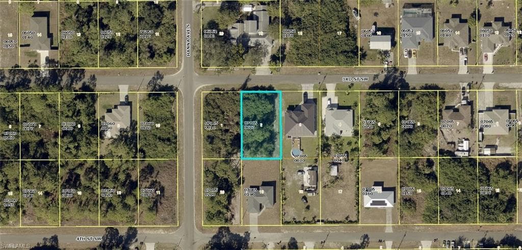 2725 3rd ST SW LEHIGH ACRES, FL 33976