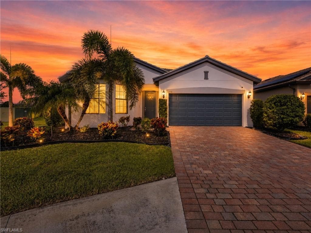 3721 E Hampton CIR ALVA, FL 33920