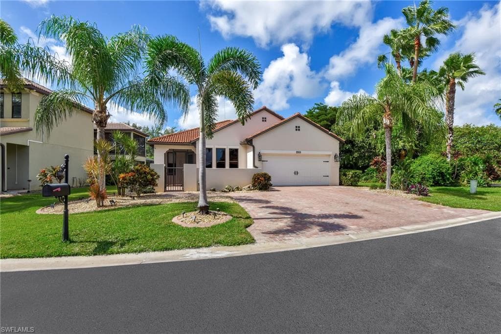 11908 Country Day CIR FORT MYERS, FL 33913