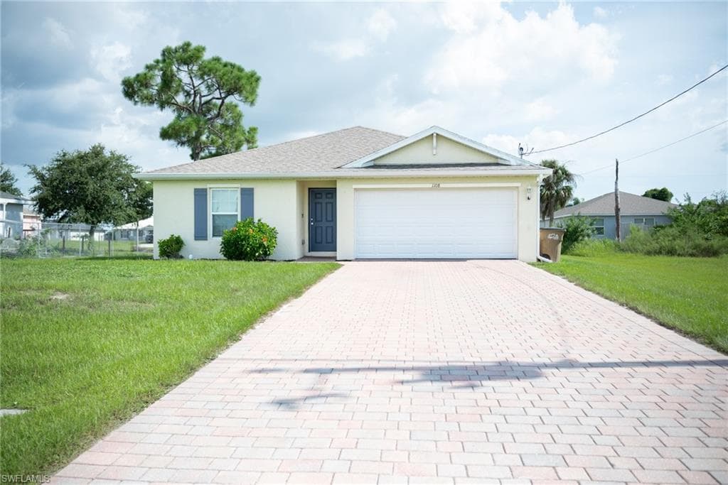 1108 NE 36th LN CAPE CORAL, FL 33909