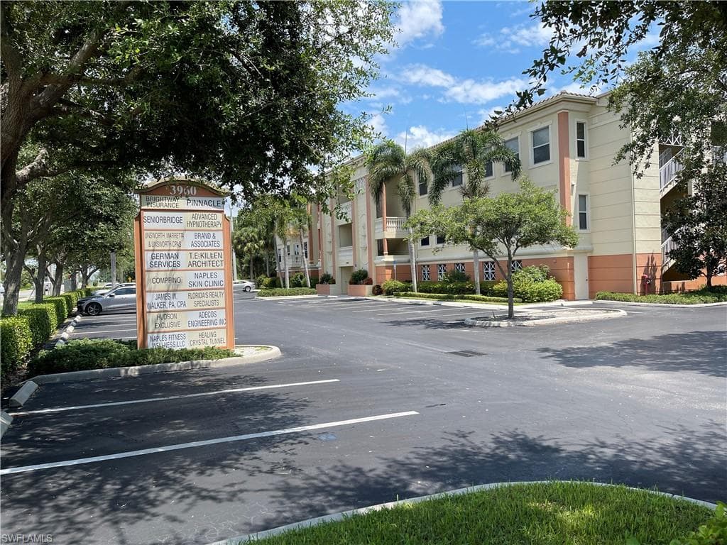 3960 Radio RD 202 NAPLES, FL 34104