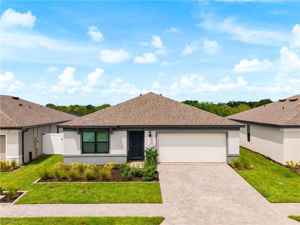 1211 Caloosa Cove DR LABELLE, FL 33935