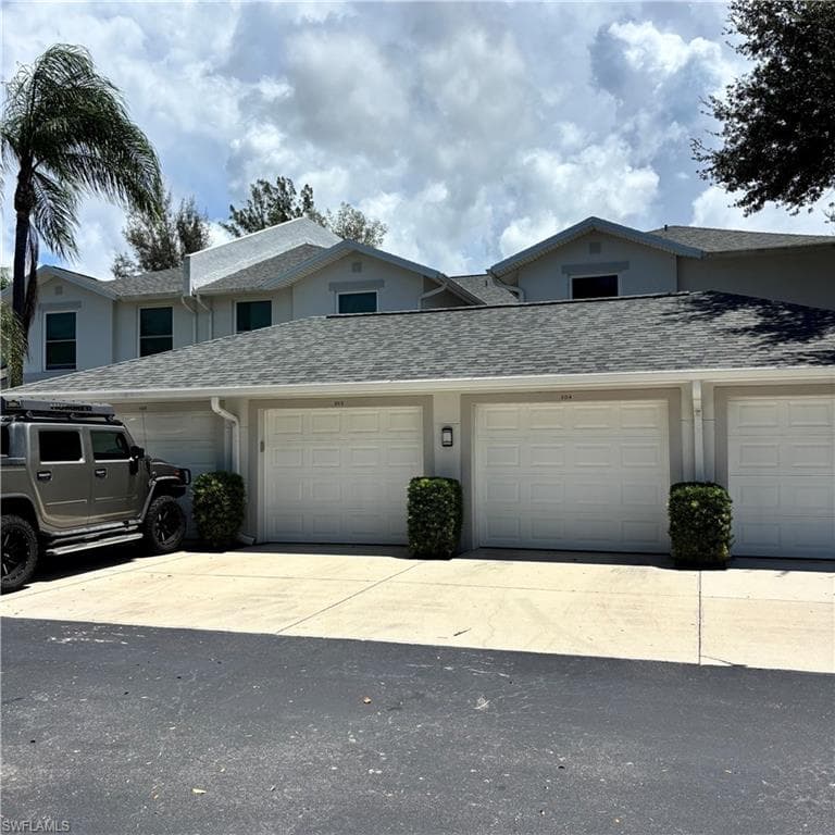 1340 Charleston Square DR 203 NAPLES, FL 34110