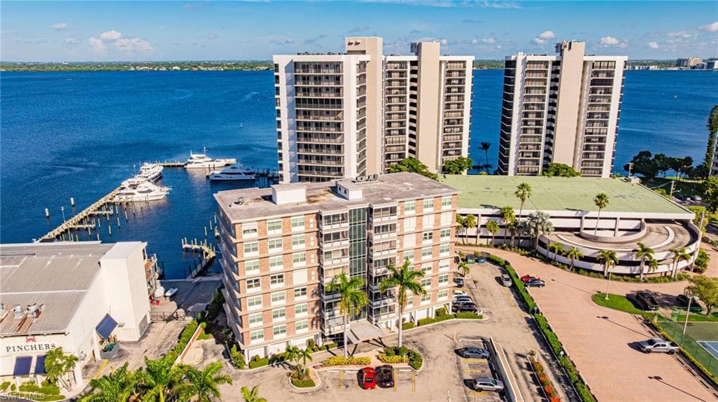 2350 W 1st ST 205 FORT MYERS, FL 33901