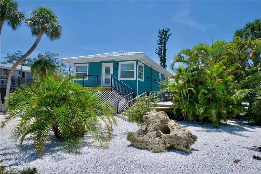 210 Dakota AVE FORT MYERS BEACH, FL 33931