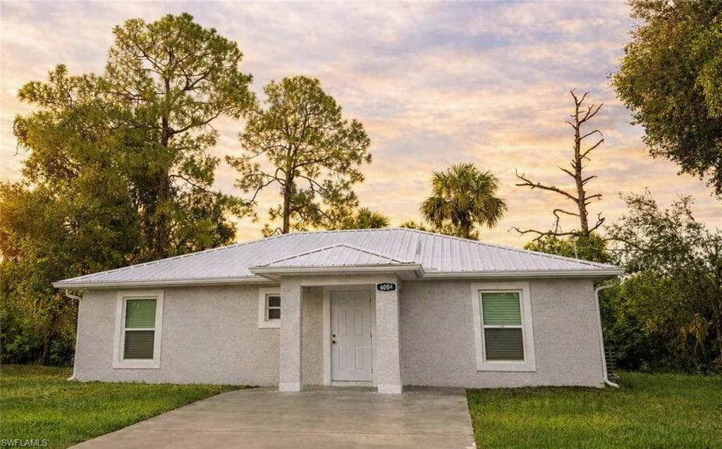 6054 N Moss CIR LABELLE, FL 33935