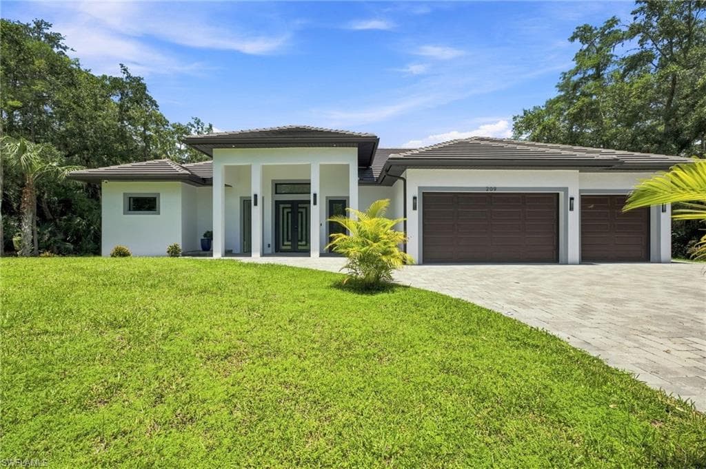 209 35th AVE NW NAPLES, FL 34120