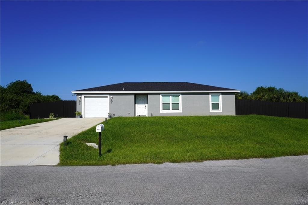 108 Dublin CIR LABELLE, FL 33935