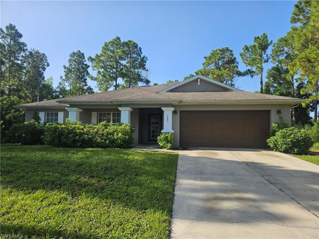 3307 36th ST W LEHIGH ACRES, FL 33971
