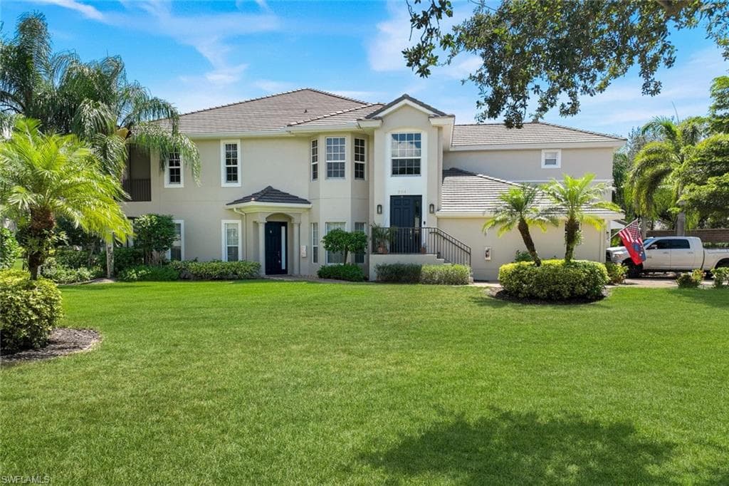 5021 Maxwell CIR 101 NAPLES, FL 34105